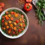 Salade tiède de lentilles corail et légumes d'automne rôtis